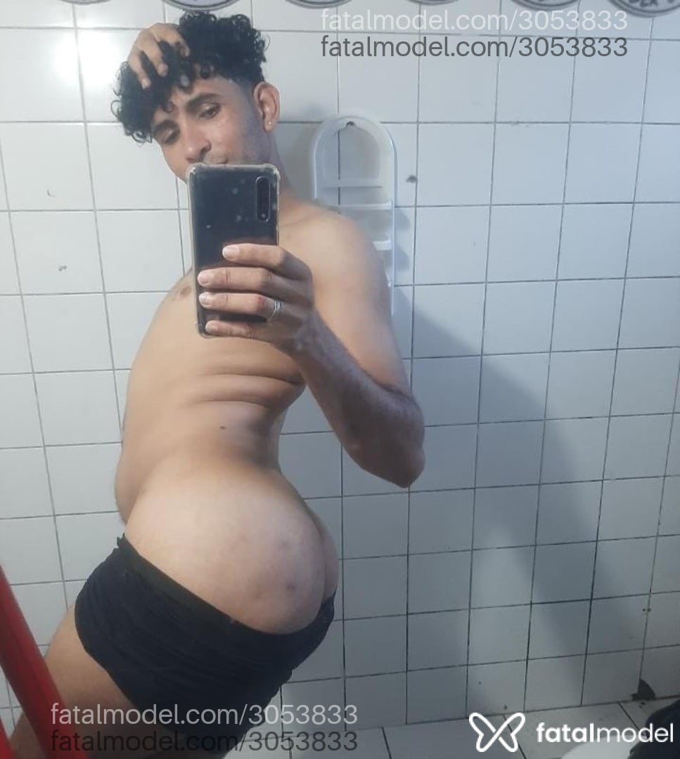 Acompanhante homem morena (o) de olhos castanhos - Gabis Santos Acompanhante homem morena (o) de olhos castanhos - Gabis Santos