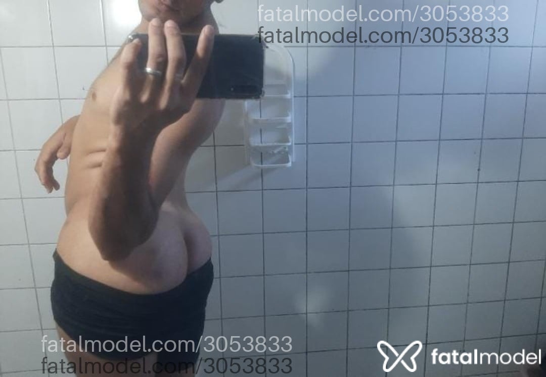 Acompanhante homem morena (o) de olhos castanhos - Gabis Santos Acompanhante homem morena (o) de olhos castanhos - Gabis Santos