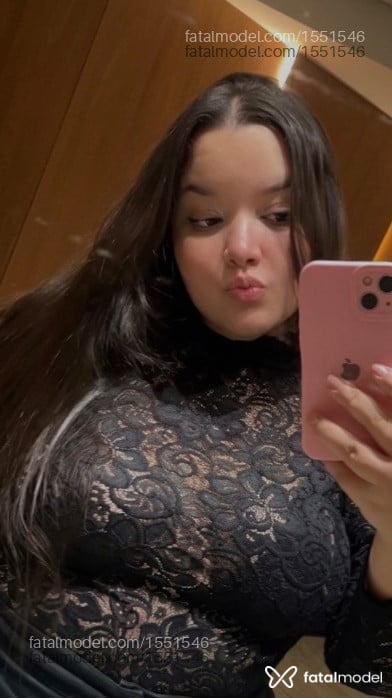 Acompanhante mulher com cabelo castanho de olhos mel - Natália Sanches