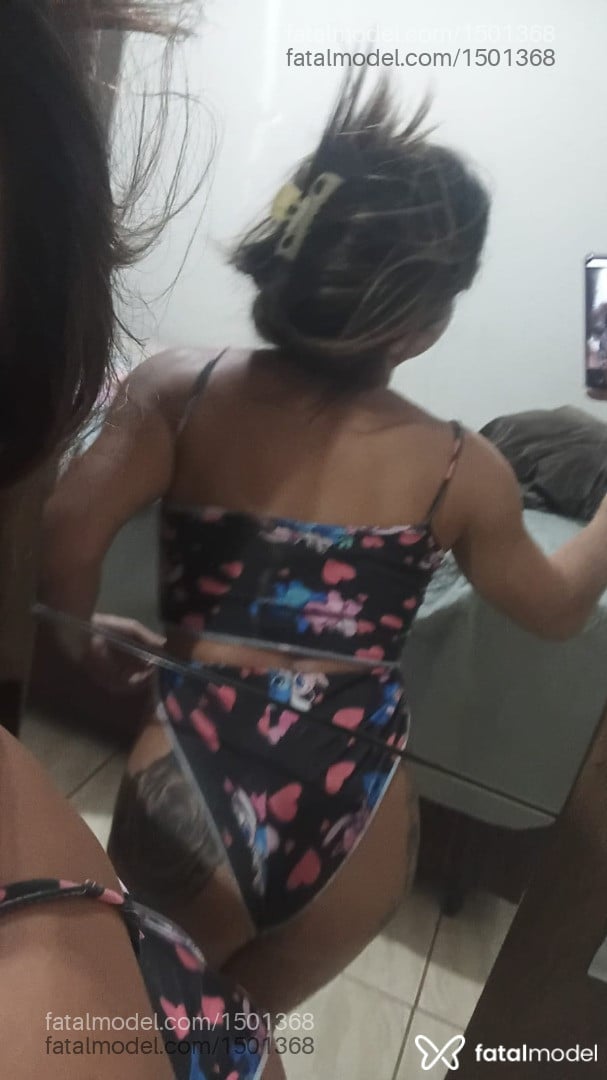 Acompanhante travesti loira (o) de olhos castanhos - Lauane