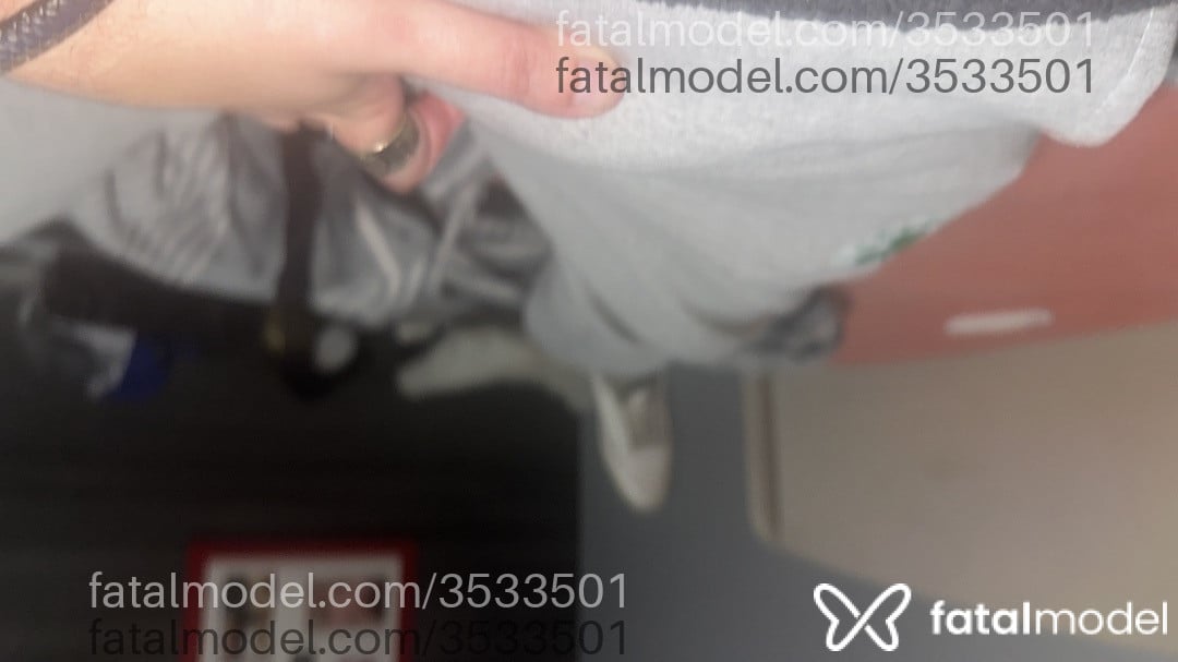 Acompanhante homem com cabelo castanho de olhos castanhos - Kingscs