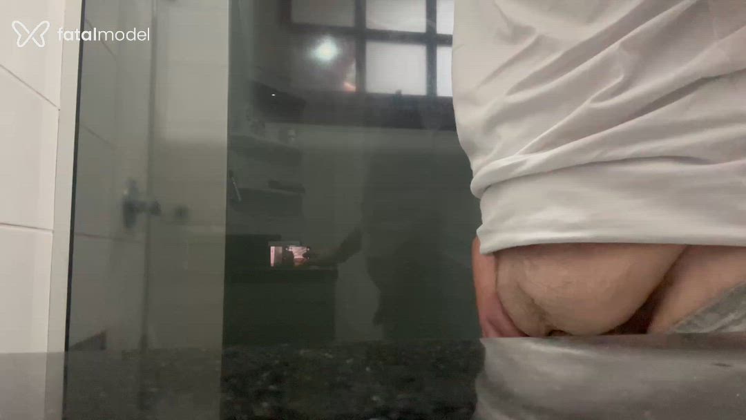 Acompanhante homem com cabelo castanho de olhos castanhos - Kingscs
