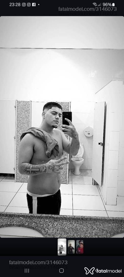 Acompanhante homem morena (o) de olhos castanhos em São José - Caio Luccas