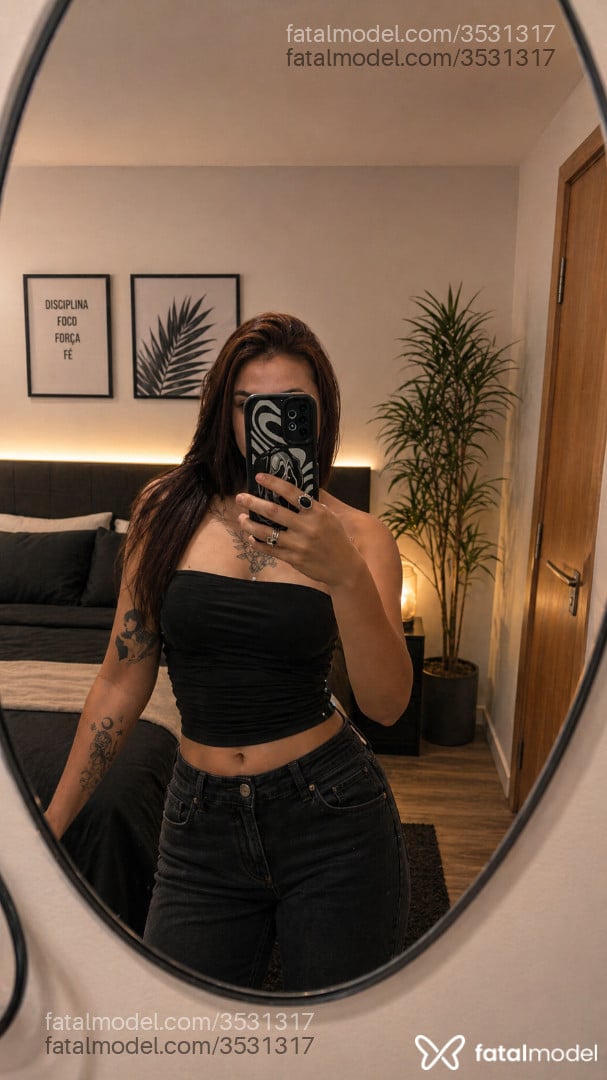 Acompanhante mulher morena (o) de olhos castanhos - Penélope Acompanhante mulher morena (o) de olhos castanhos - Penélope