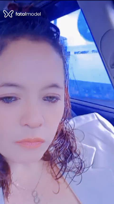 Acompanhante mulher ruiva (o) de olhos verdes - Eduarda