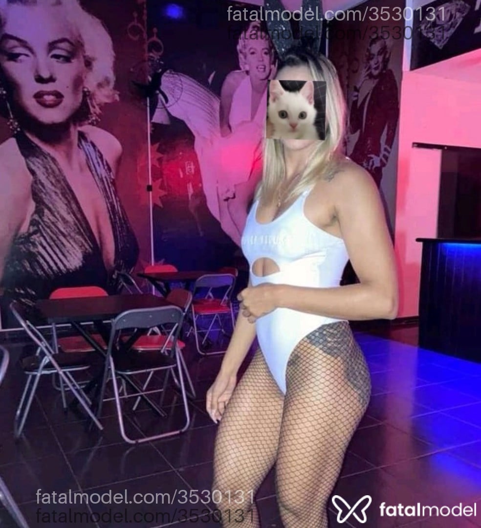 Acompanhante mulher com cabelo castanho de olhos castanhos - Izabella