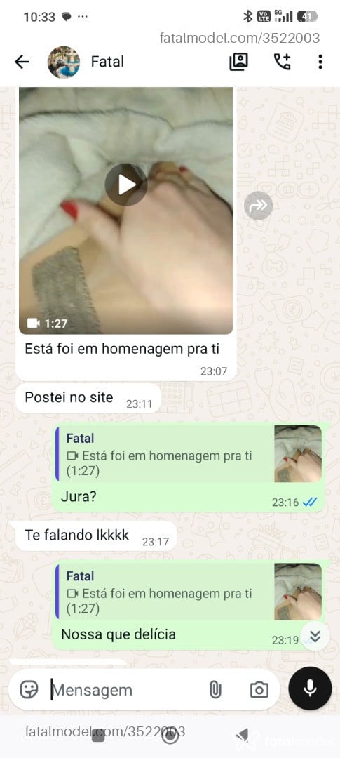Acompanhante homem com cabelo castanho de olhos castanhos - Dmelo