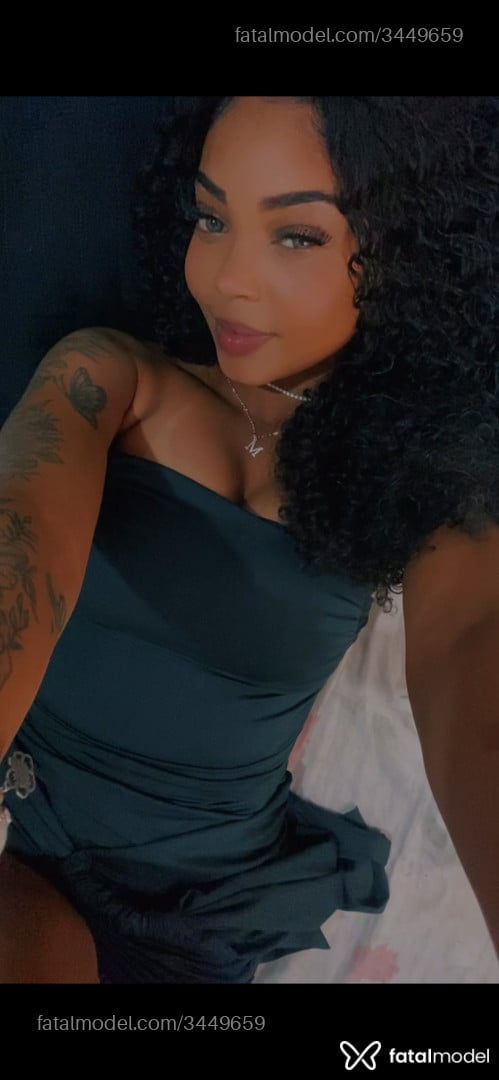 Acompanhante mulher morena (o) de olhos castanhos - Raissa