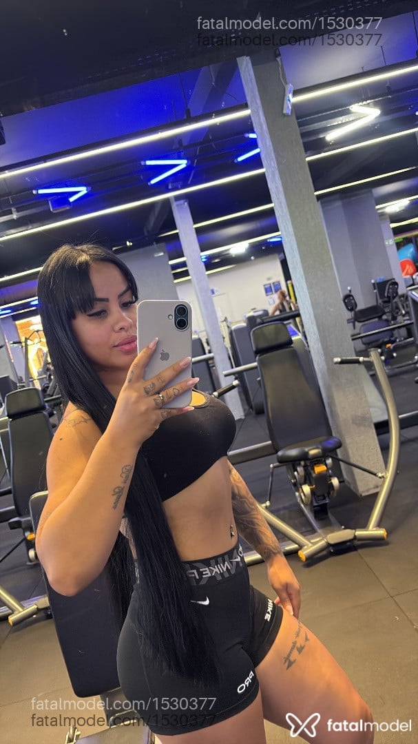 Acompanhante mulher morena (o) de olhos castanhos - Thayna