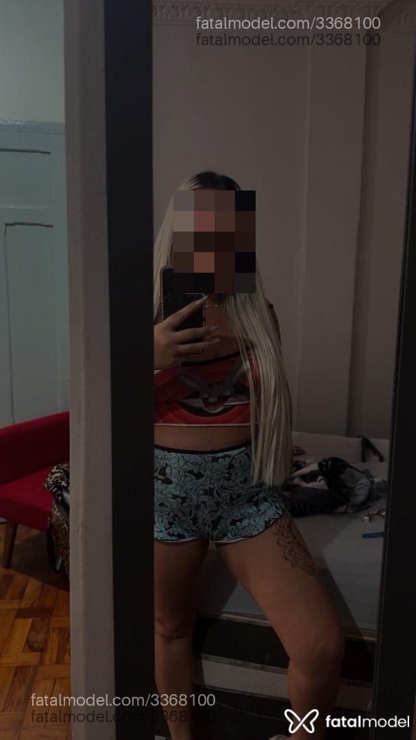 Acompanhante mulher loira (o) de olhos azuis - Estrellah
