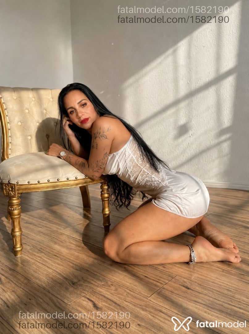 Acompanhante mulher morena (o) de olhos castanhos - Amanda Lobato