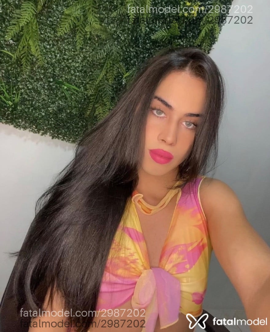 Acompanhante mulher trans loira (o) de olhos verdes - Brenda Andrade