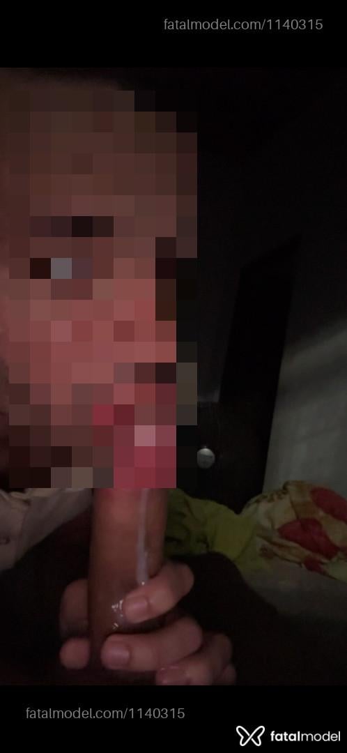 Acompanhante homem morena (o) de olhos pretos - Felipe