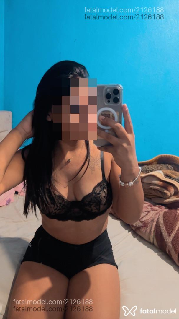 Acompanhante mulher morena (o) de olhos castanhos - Ninfetaabusada
