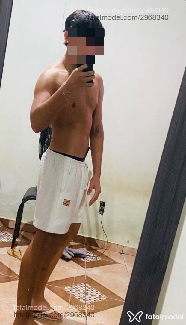 Acompanhante homem morena (o) de olhos castanhos - Jacob