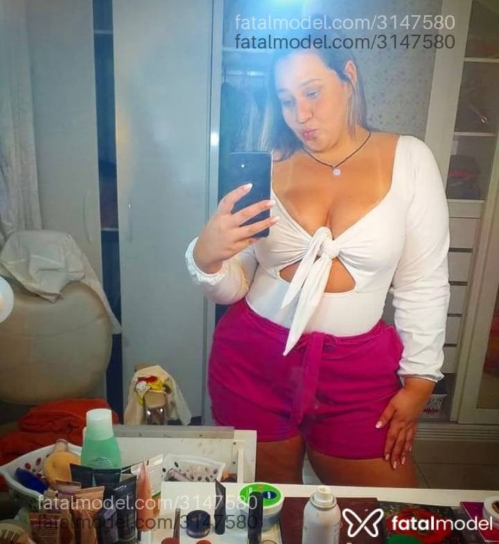 Acompanhante mulher loira (o) de olhos verdes - Manúella Vitória