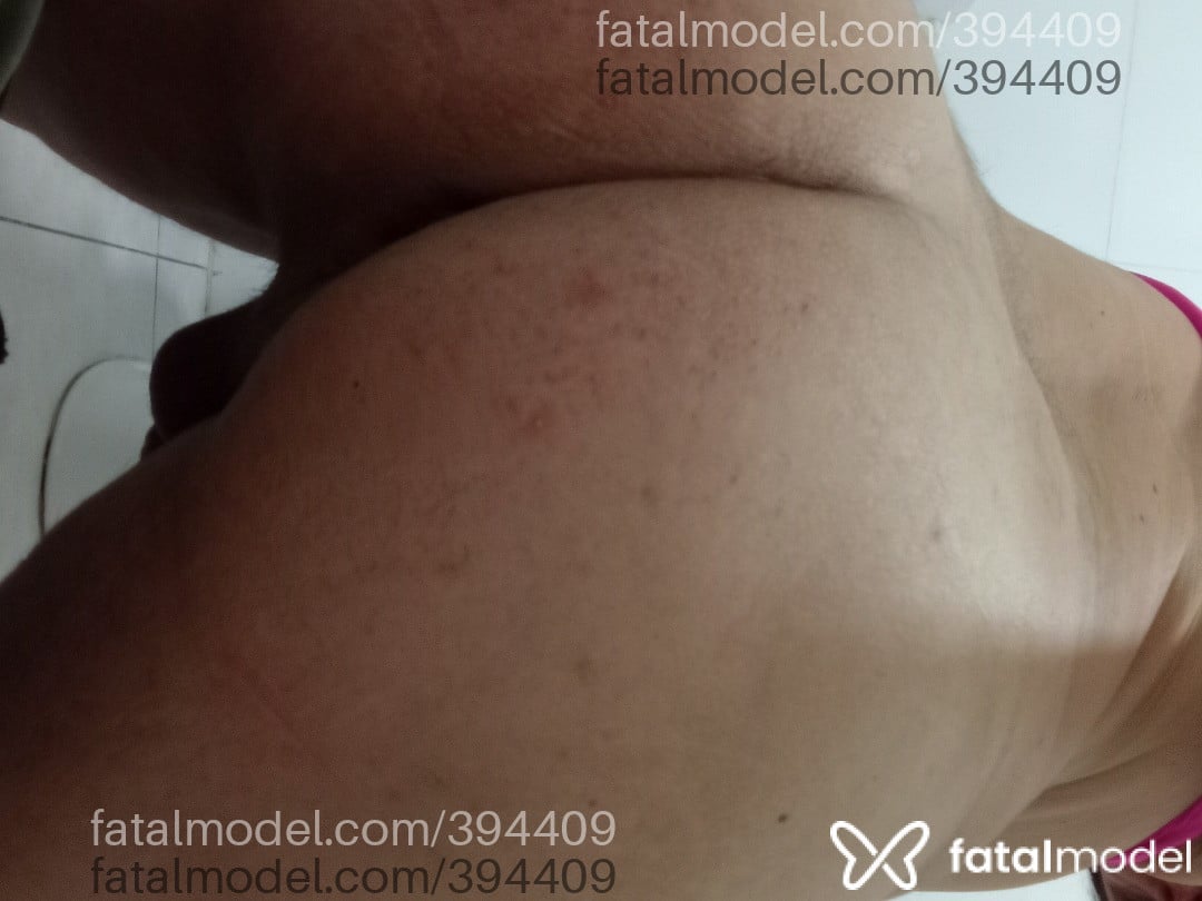 Acompanhante trans com cabelo castanho de olhos castanhos - Flávia Oliveira Tr