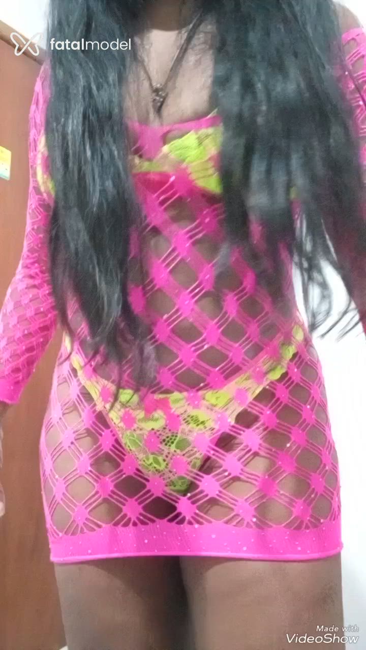 Acompanhante mulher morena (o) de olhos castanhos - INDIAA Acompanhante mulher morena (o) de olhos castanhos - INDIAA