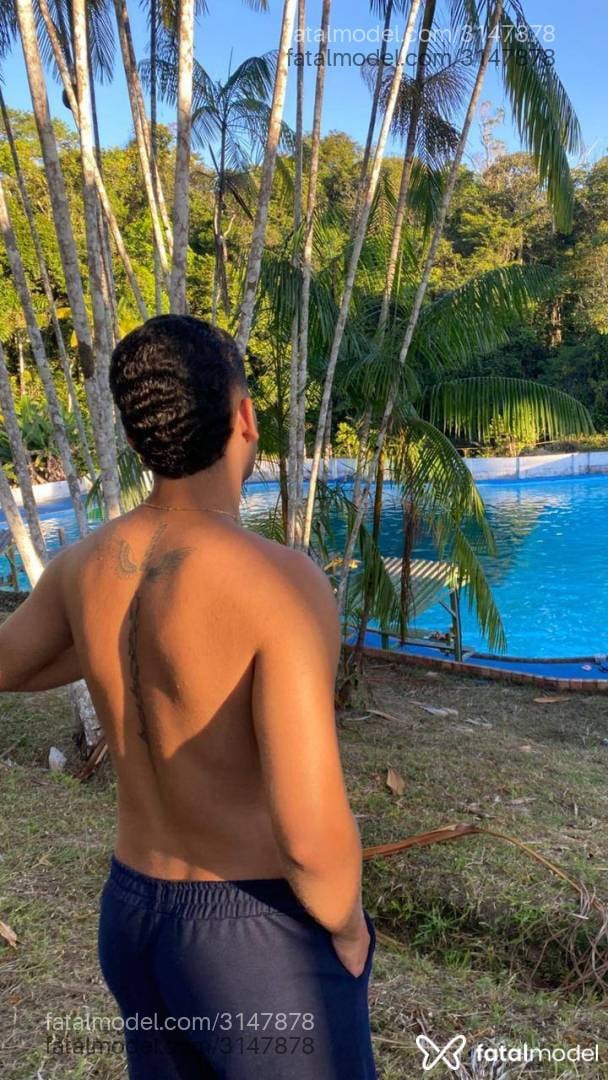 Acompanhante homem morena (o) de olhos castanhos em Porto Velho - Novinhodot