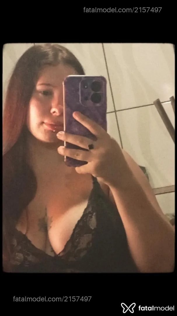 Acompanhante mulher morena (o) de olhos castanhos - Sula