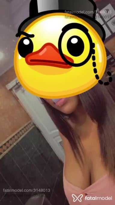 Acompanhante mulher com cabelo castanho de olhos castanhos em Chapecó - Michellys