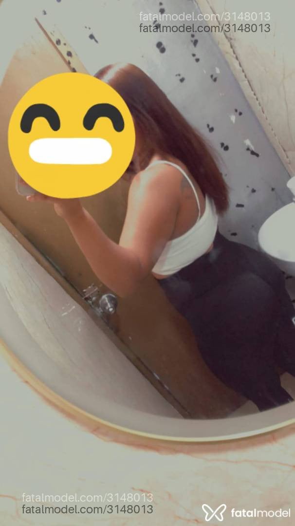 Acompanhante mulher com cabelo castanho de olhos castanhos - Michellys Acompanhante mulher com cabelo castanho de olhos castanhos - Michellys