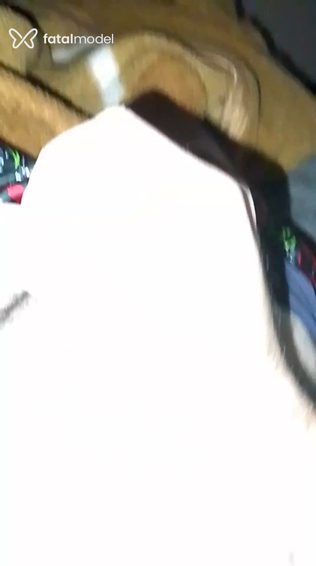 Acompanhante homem com cabelo castanho de olhos pretos - Gabriel