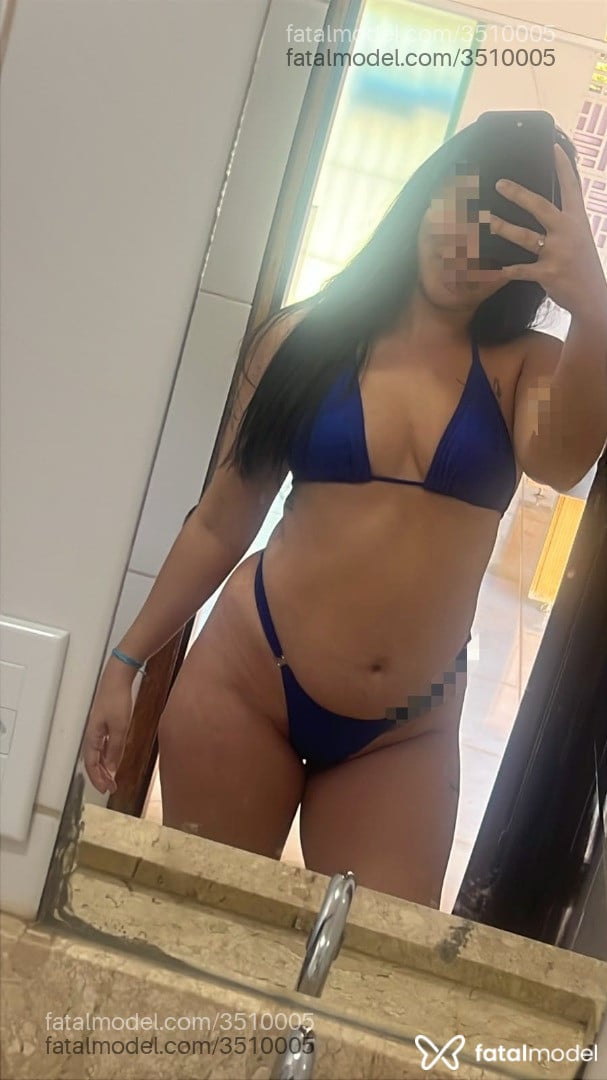 Acompanhante mulher morena (o) de olhos castanhos - Laura