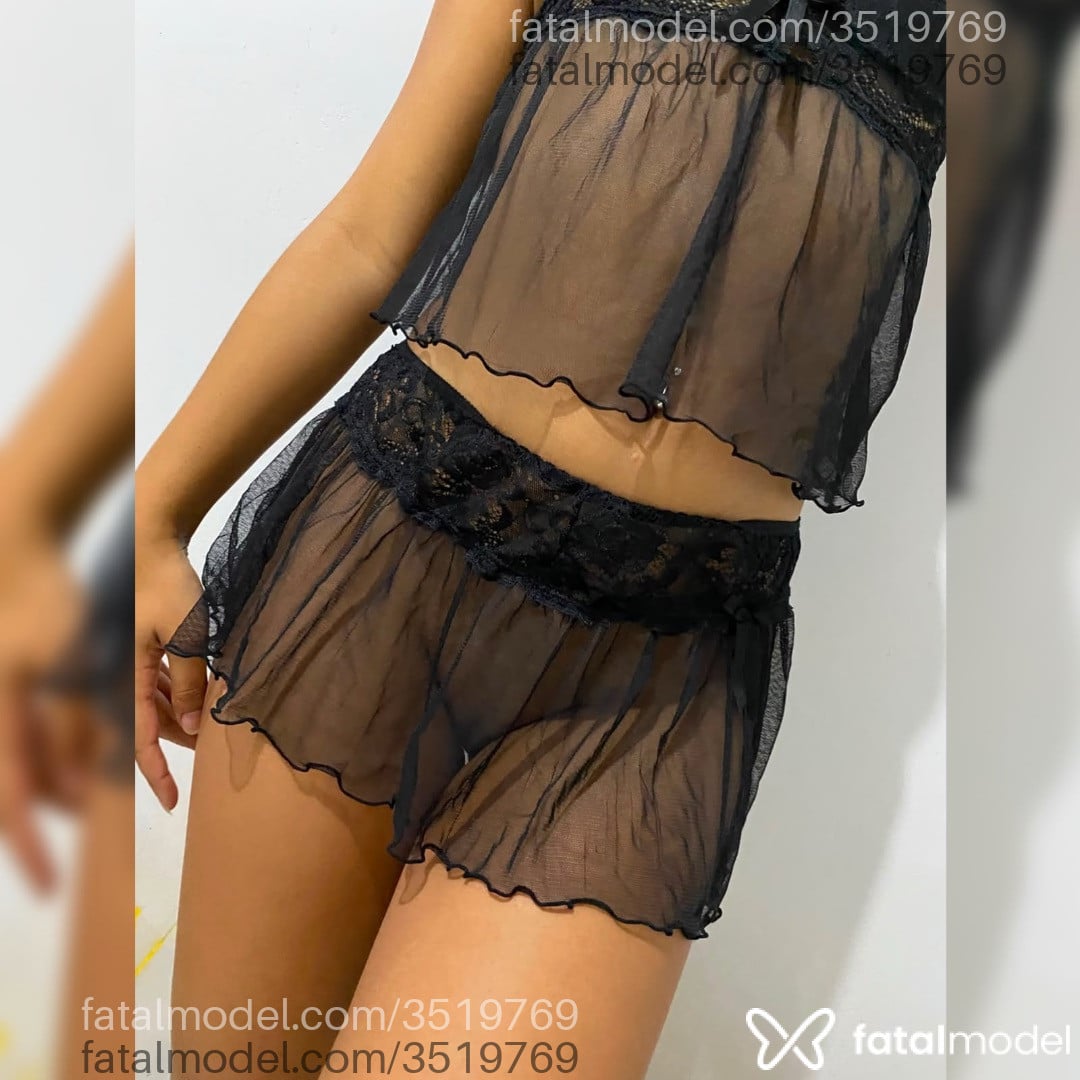 Acompanhante mulher morena (o) de olhos pretos - Karol Acompanhante mulher morena (o) de olhos pretos - Karol