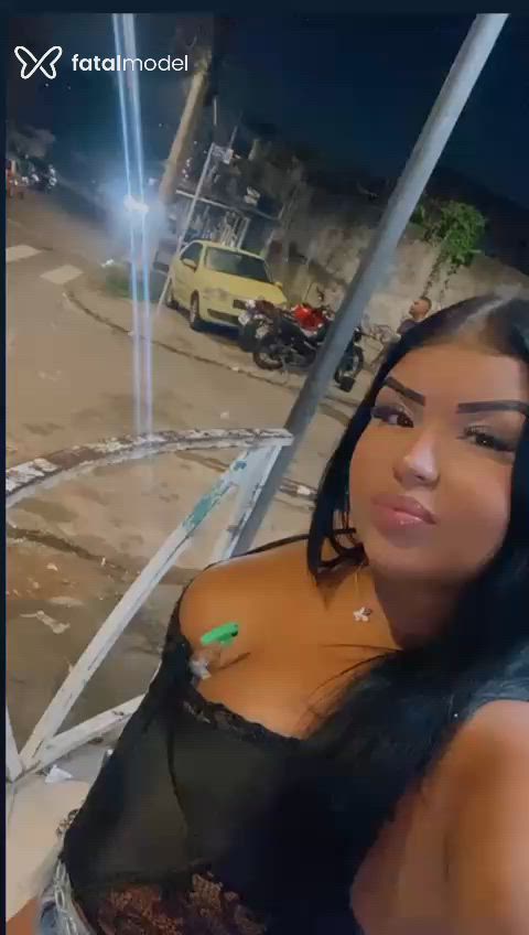 Acompanhante mulher morena (o) de olhos castanhos - Larissa Acompanhante mulher morena (o) de olhos castanhos - Larissa
