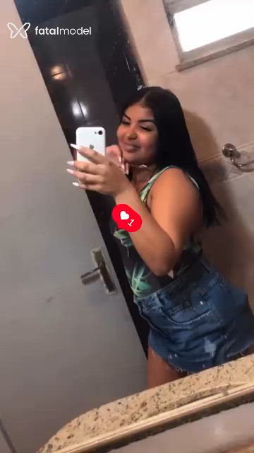 Acompanhante mulher morena (o) de olhos castanhos - Larissa Acompanhante mulher morena (o) de olhos castanhos - Larissa