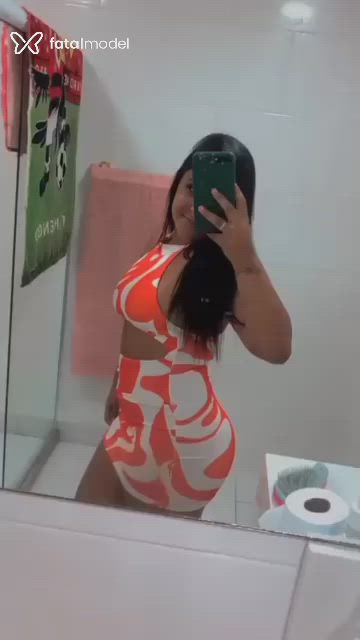 Acompanhante mulher com cabelo castanho de olhos pretos - Bárbara Acompanhante mulher com cabelo castanho de olhos pretos - Bárbara