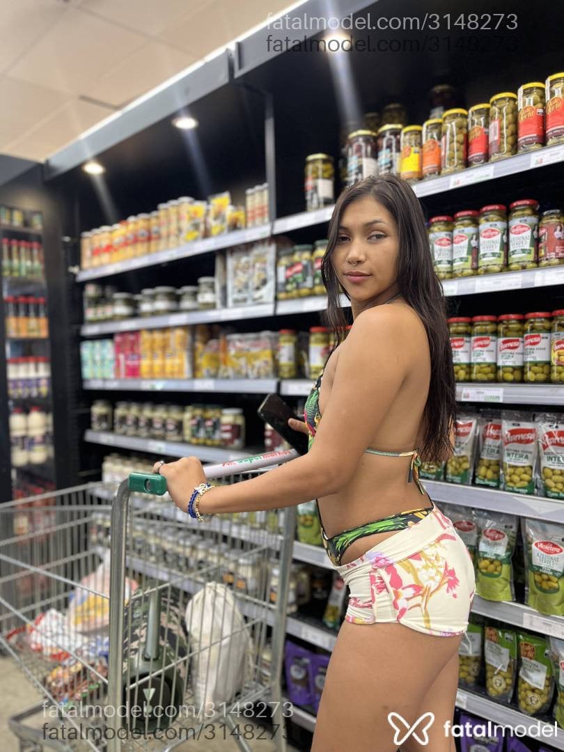 Acompanhante mulher morena (o) de olhos castanhos em Rio de Janeiro - Melissa Queiroz