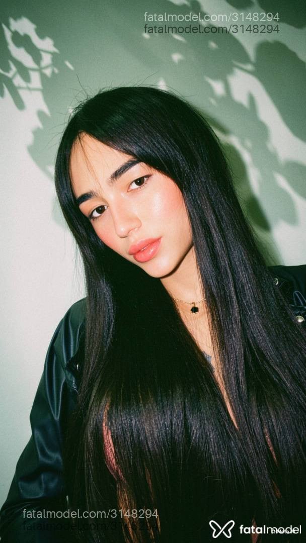 Acompanhante mulher trans morena (o) de olhos pretos - Jasminy Santini Acompanhante mulher trans morena (o) de olhos pretos - Jasminy Santini