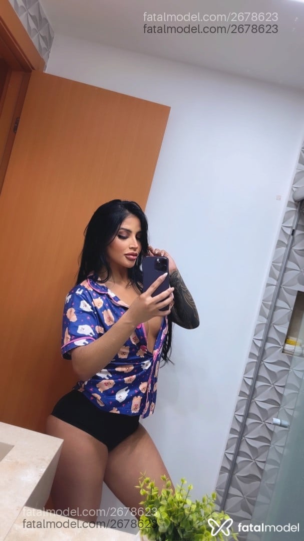 Acompanhante mulher morena (o) de olhos castanhos - Angel Munhoz