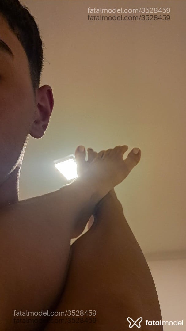 Acompanhante homem morena (o) de olhos pretos - Aquino
