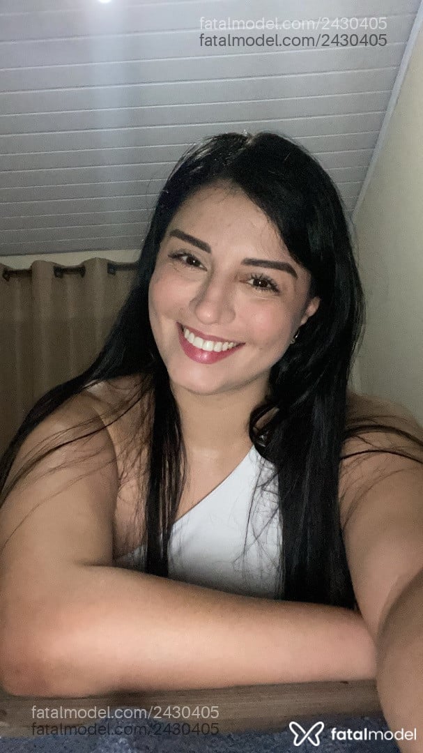 Acompanhante mulher morena (o) de olhos castanhos - Letícia Fernandes