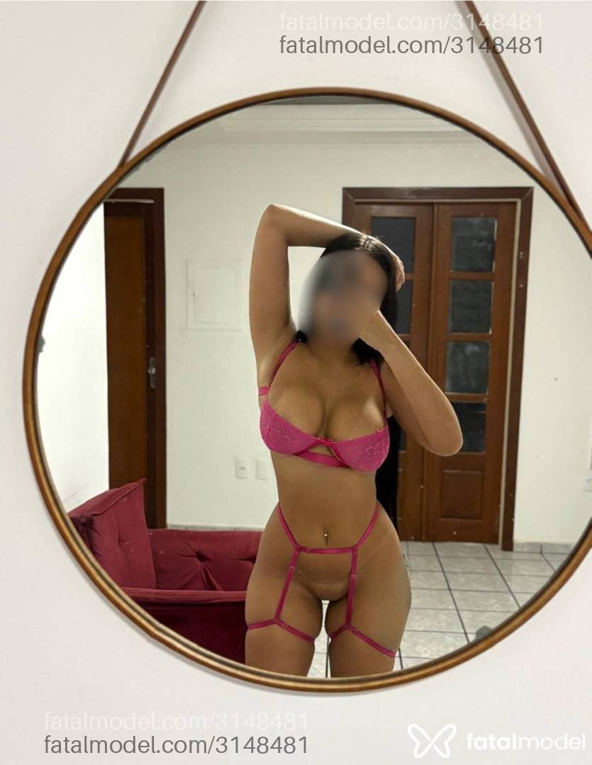 Acompanhante mulher morena (o) de olhos pretos - Agatha Luiza