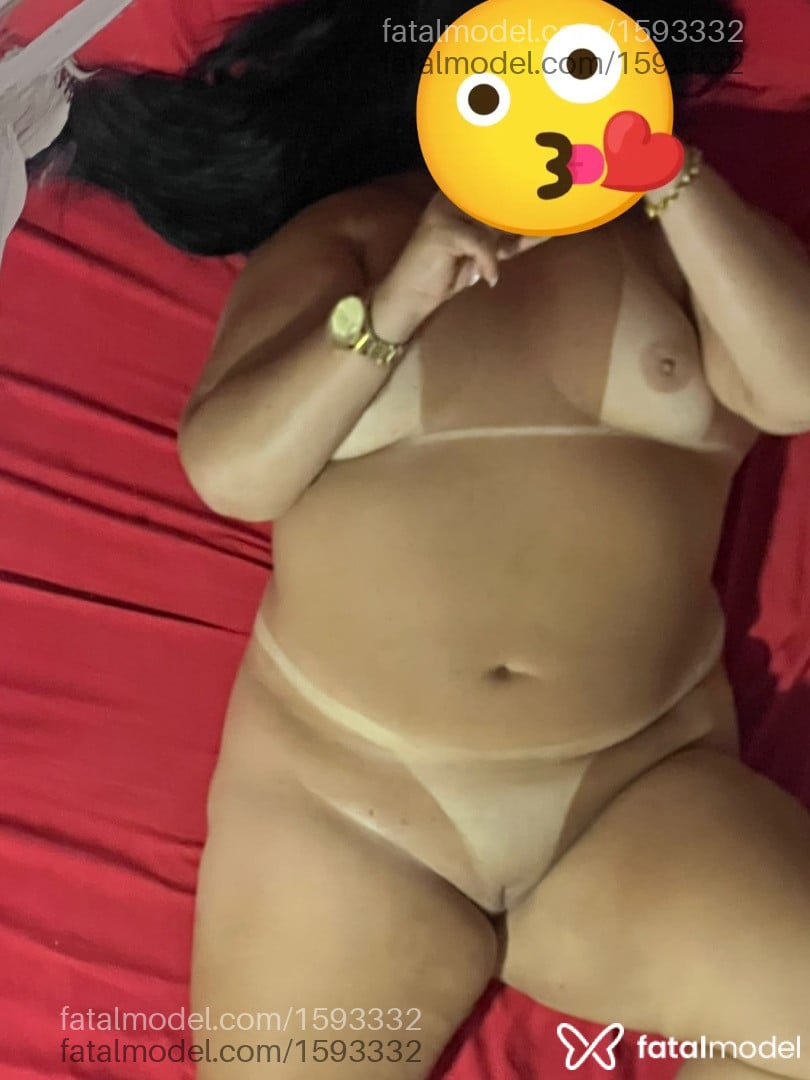 Acompanhante mulher morena (o) de olhos castanhos - Bruna Novaes Acompanhante mulher morena (o) de olhos castanhos - Bruna Novaes