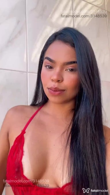 Acompanhante mulher morena (o) de olhos castanhos em Marília Acompanhante mulher morena (o) de olhos castanhos em Marília - Pandora