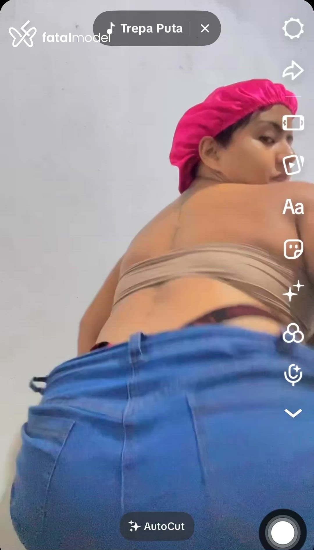 Acompanhante mulher morena (o) de olhos mel - Rayssa