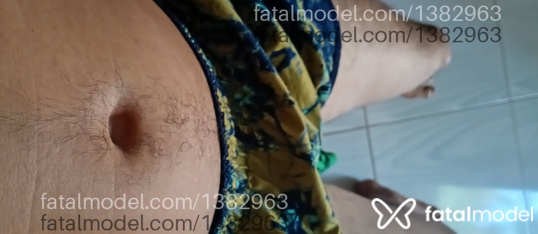 Acompanhante homem com cabelo castanho de olhos castanhos - Biel