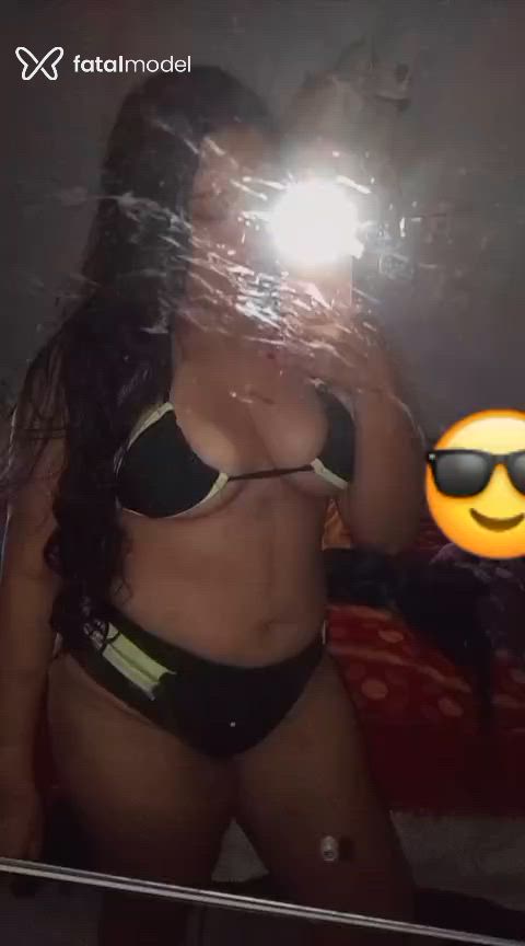 Acompanhante mulher com cabelo castanho de olhos castanhos - Mayra