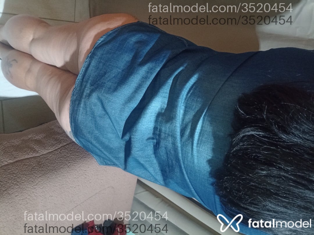 Acompanhante mulher morena (o) de olhos pretos - Daniela