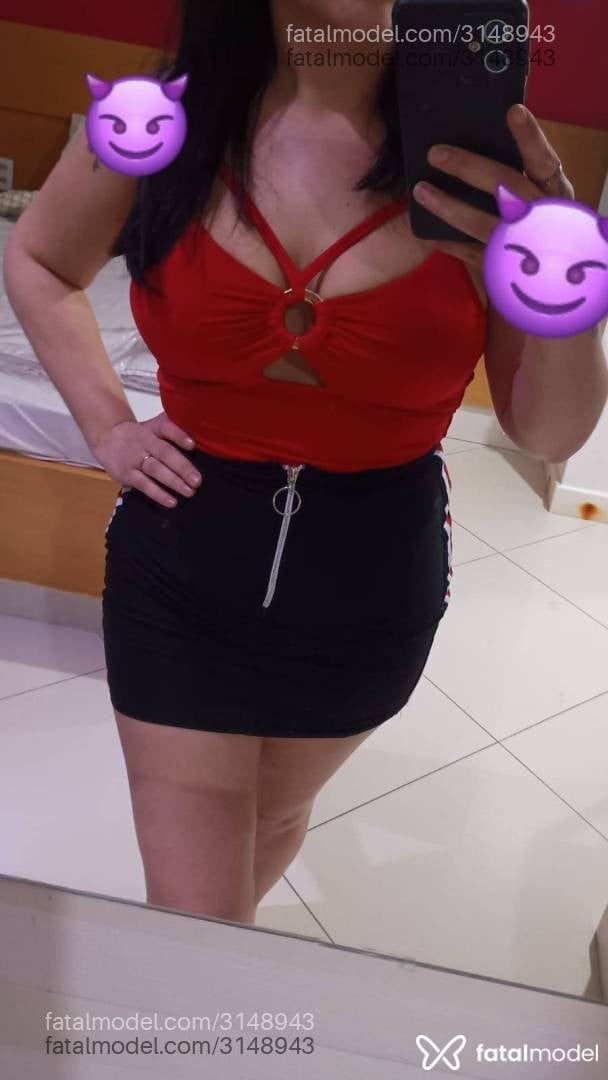 Acompanhante mulher com cabelo castanho de olhos castanhos - Petra