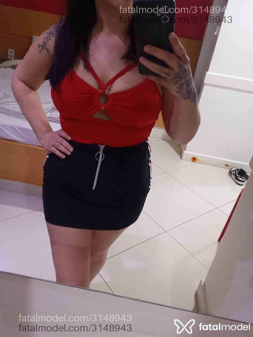Acompanhante mulher com cabelo castanho de olhos castanhos - Petra
