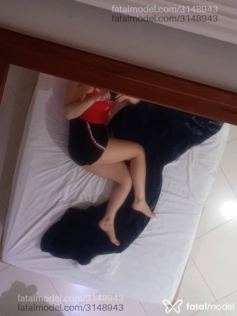 Acompanhante mulher com cabelo castanho de olhos castanhos - Petra