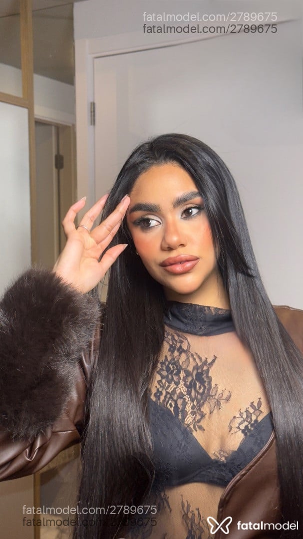 Acompanhante mulher morena (o) de olhos pretos - Nathi Ferraz