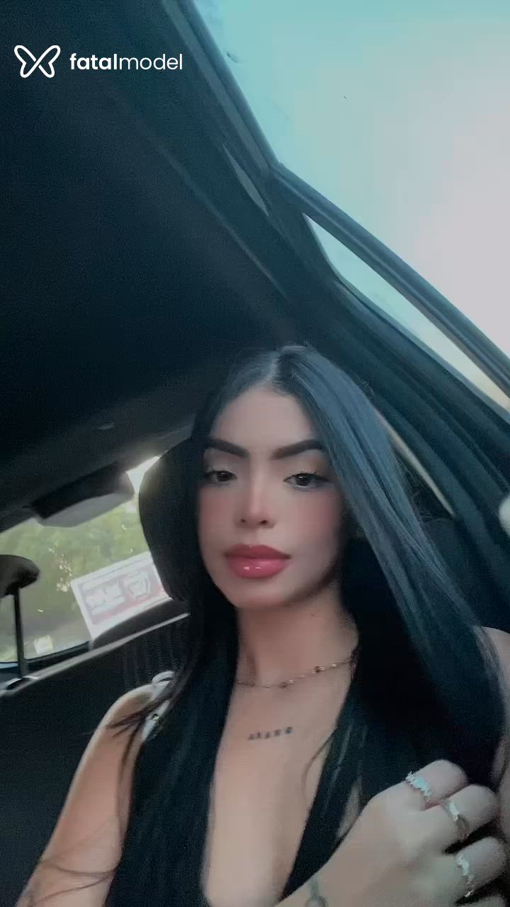 Acompanhante mulher morena (o) de olhos castanhos - Jade Acompanhante mulher morena (o) de olhos castanhos - Jade