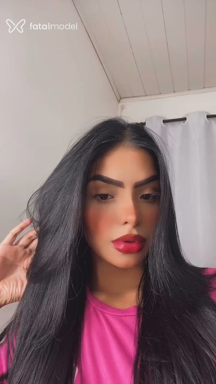 Acompanhante mulher morena (o) de olhos castanhos - Jade Acompanhante mulher morena (o) de olhos castanhos - Jade